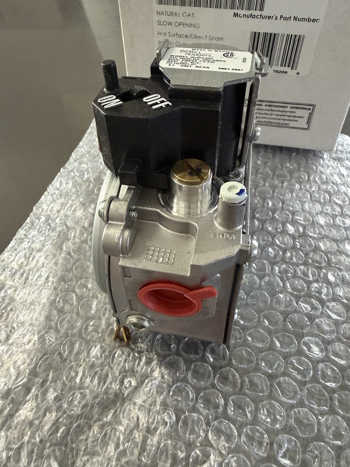 36J23502 – White Rodgers Furnace Gas Valve with LP Kit Single Stage 24 Volt