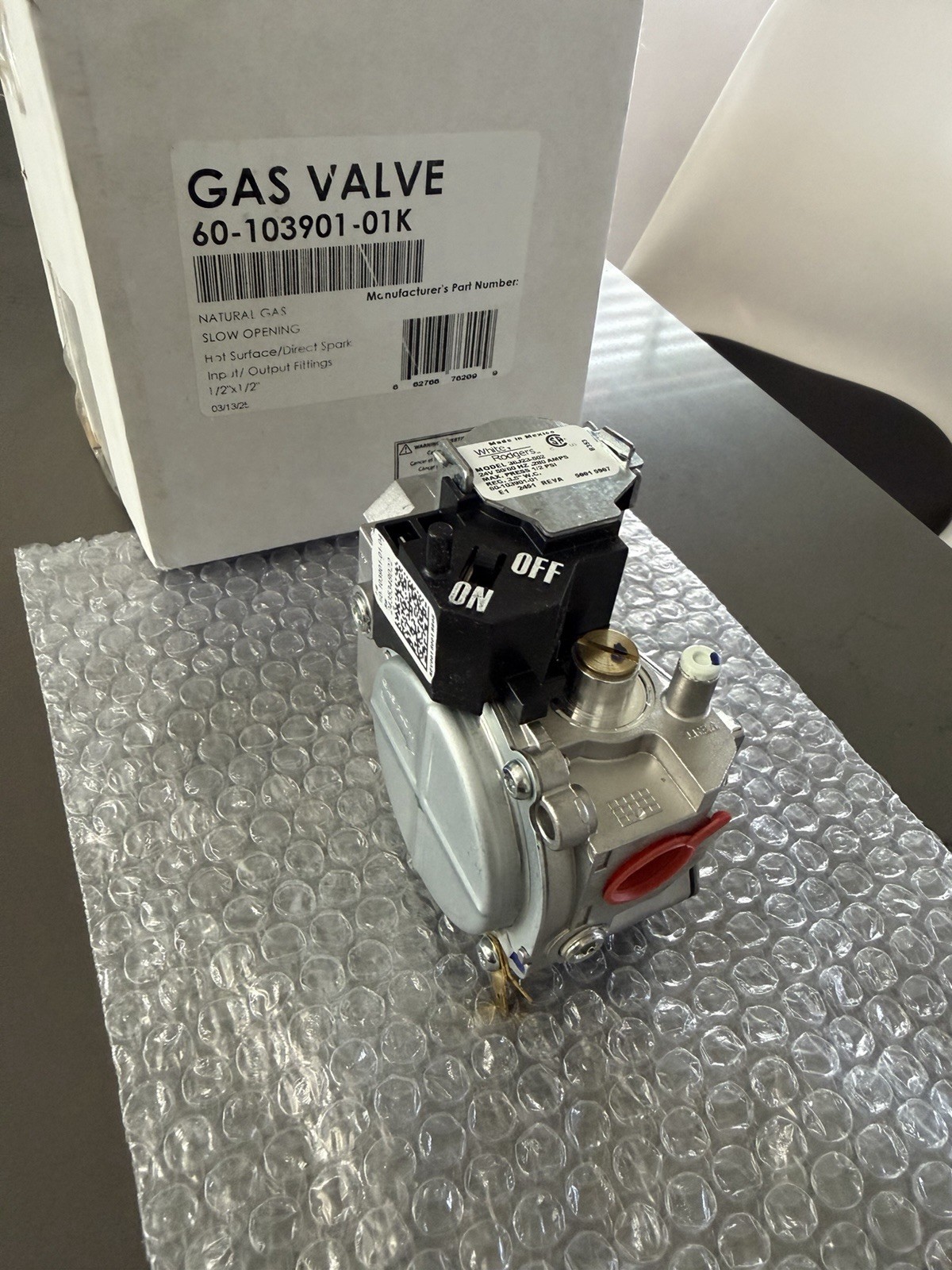 36J23502 – White Rodgers Furnace Gas Valve with LP Kit Single Stage 24 Volt