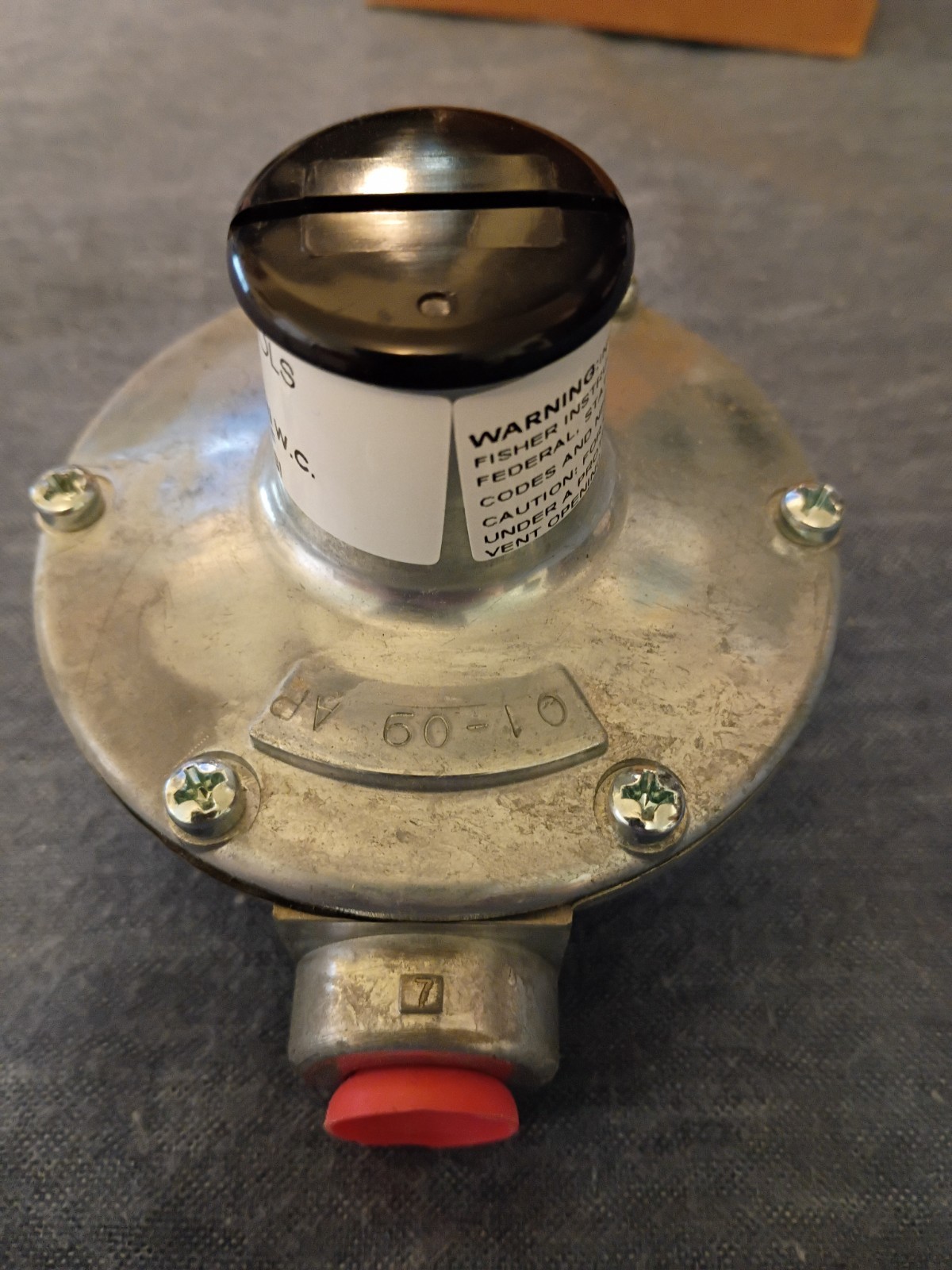 FISHER CONTROLS GAS REGULATOR 912N-194 NEW IN BOX