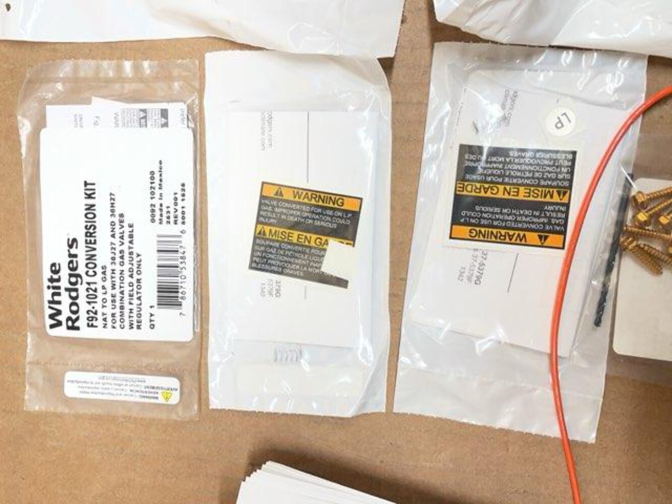 Carrier CEAGAGC9NPS01E Natural Gas to Propane Gas Conversion Kit for (90%+)