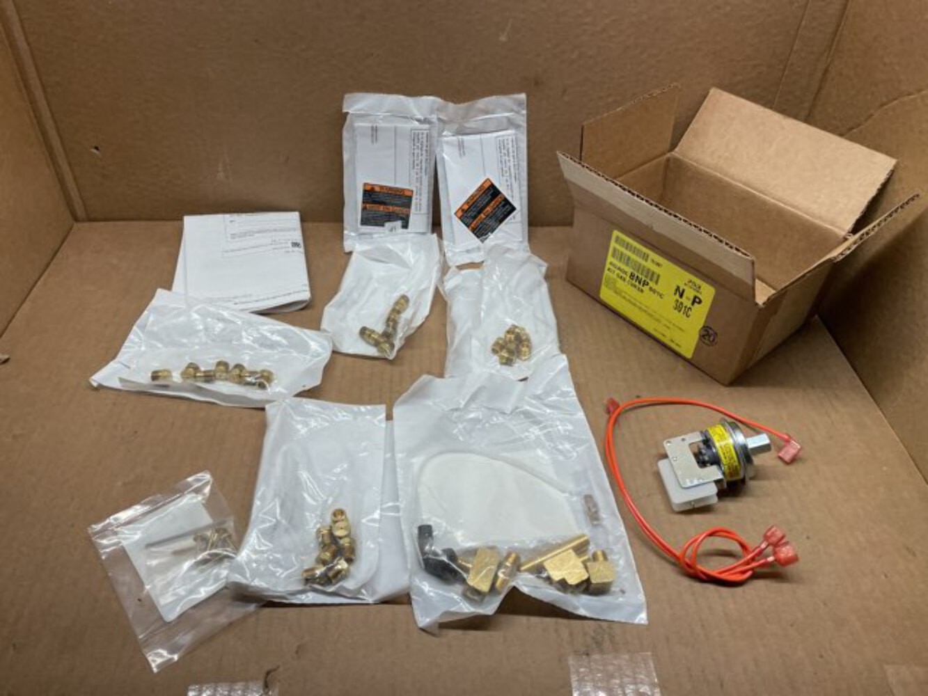 Carrier CEAGAGC8NPS01C Natural Gas to Propane Gas Conversion Kit for (80%)
